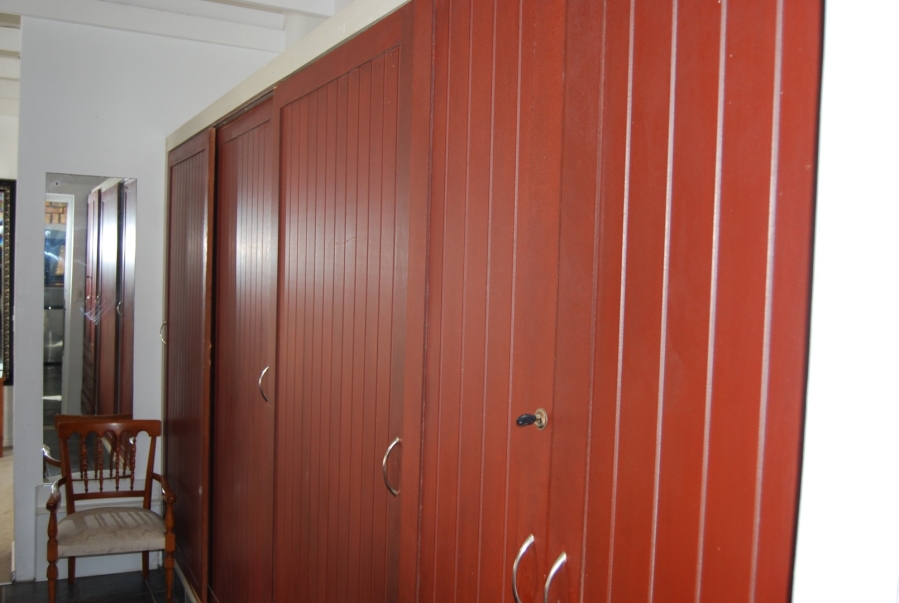 To Let 8 Bedroom Property for Rent in Shelley Point Western Cape